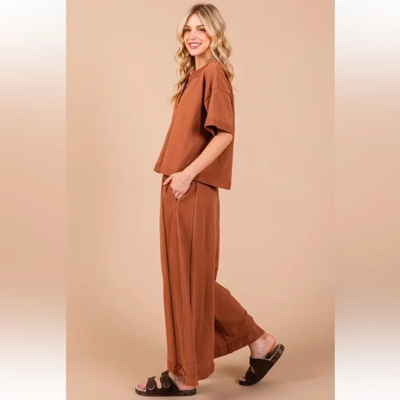 Fabulous Knit Raw Edge Top and Pants Set - Picture 3 of 7